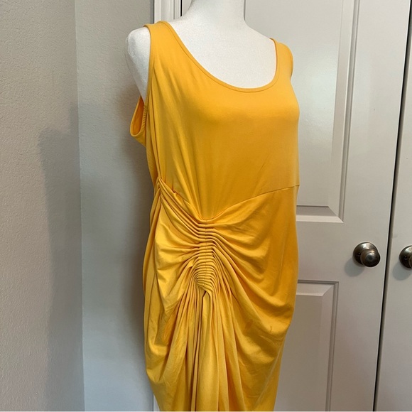 NWT Eloquii sleeveless yellow scrunched front style maxi dress size 14 - Picture 3 of 8